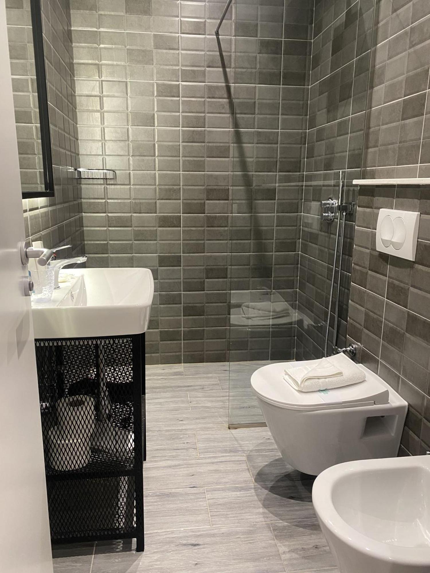 Peaky Hotel Дуррес Экстерьер фото