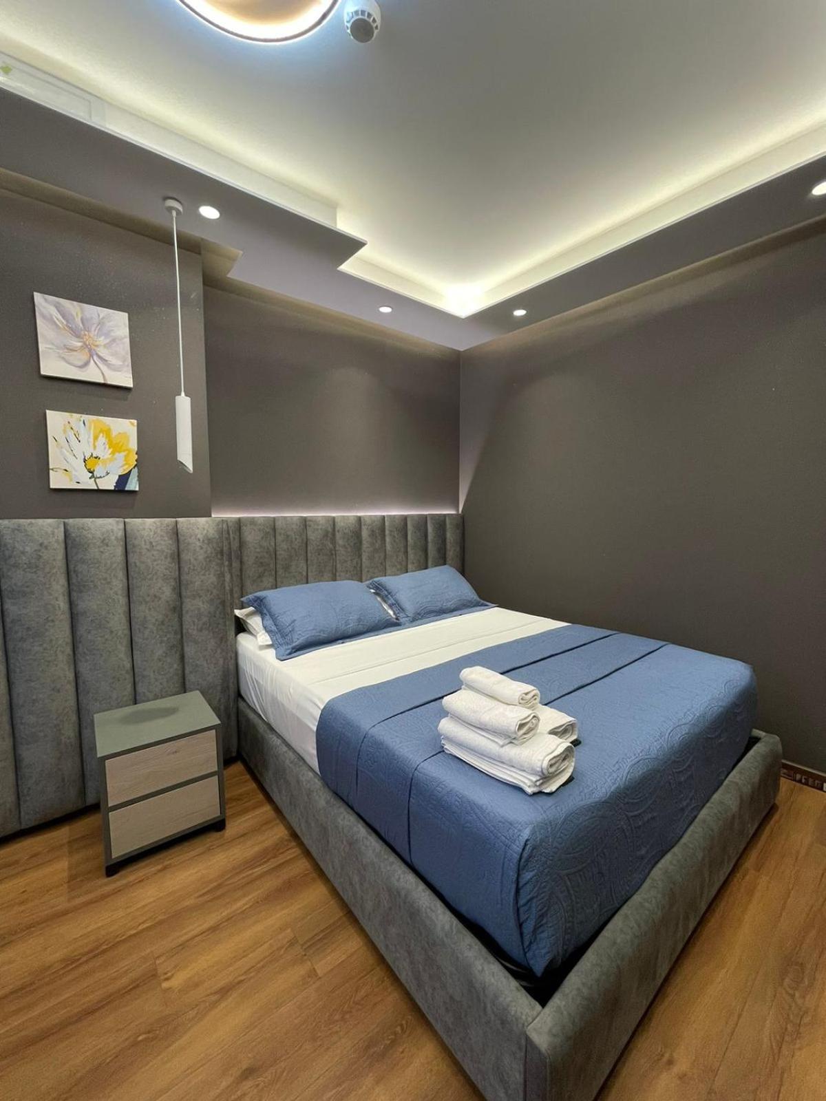 Peaky Hotel Дуррес Экстерьер фото