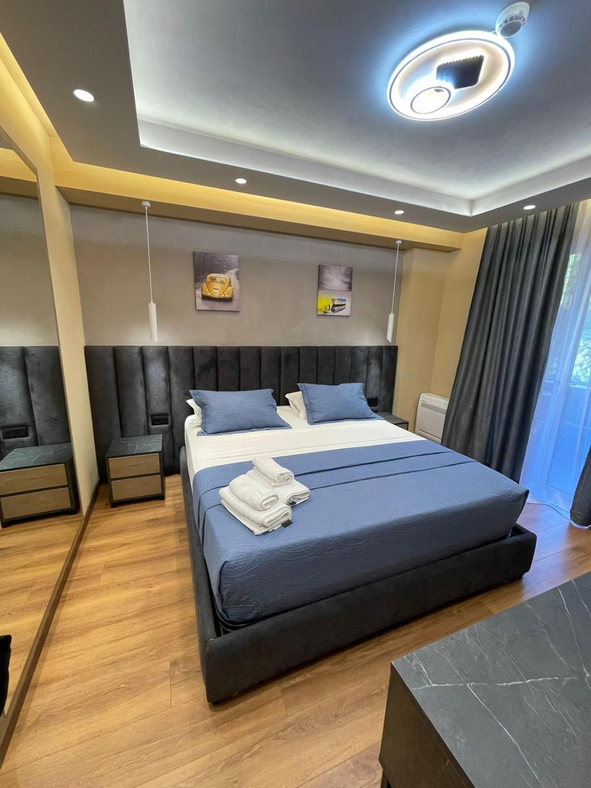 Peaky Hotel Дуррес Экстерьер фото