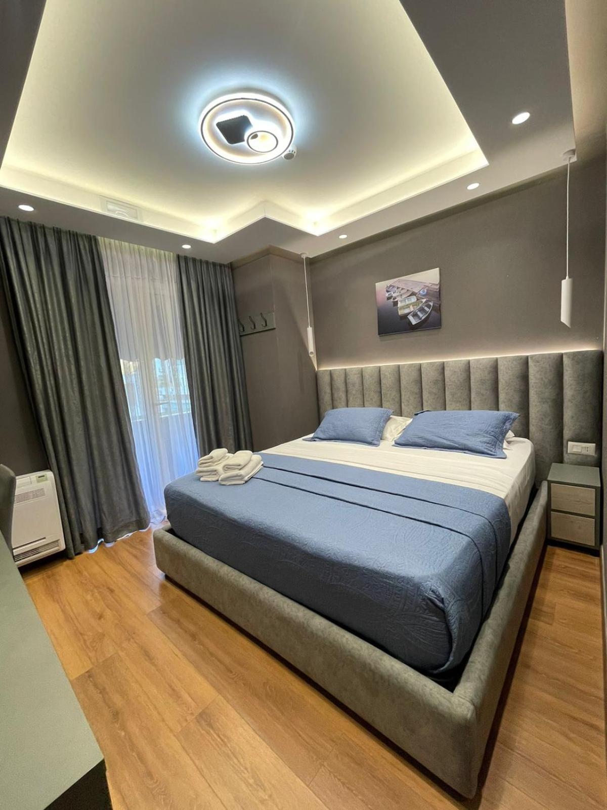 Peaky Hotel Дуррес Экстерьер фото