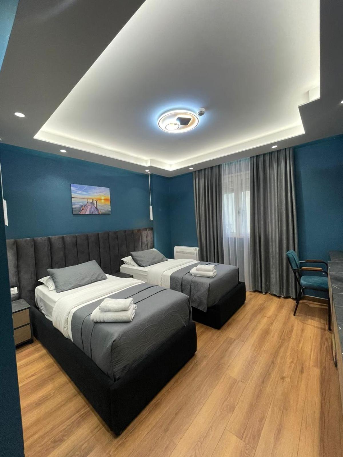 Peaky Hotel Дуррес Экстерьер фото